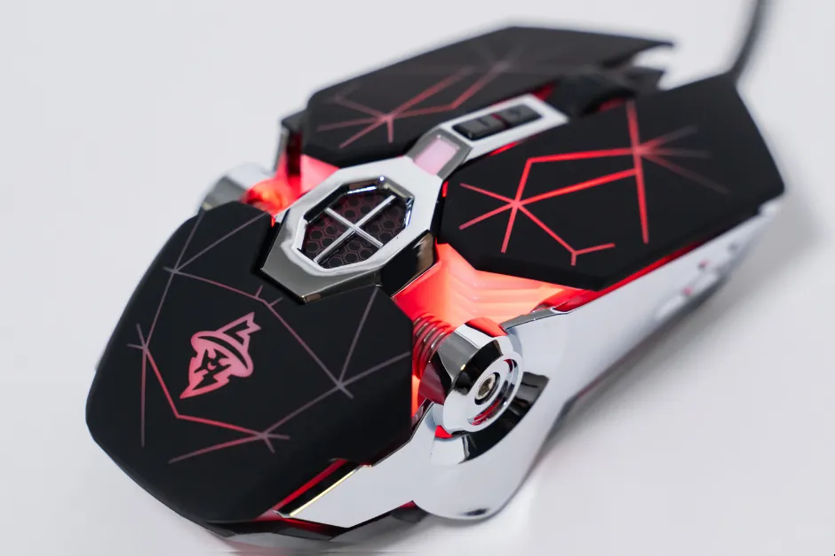 Souris Lightning M.LN-1000 éclairée en rouge